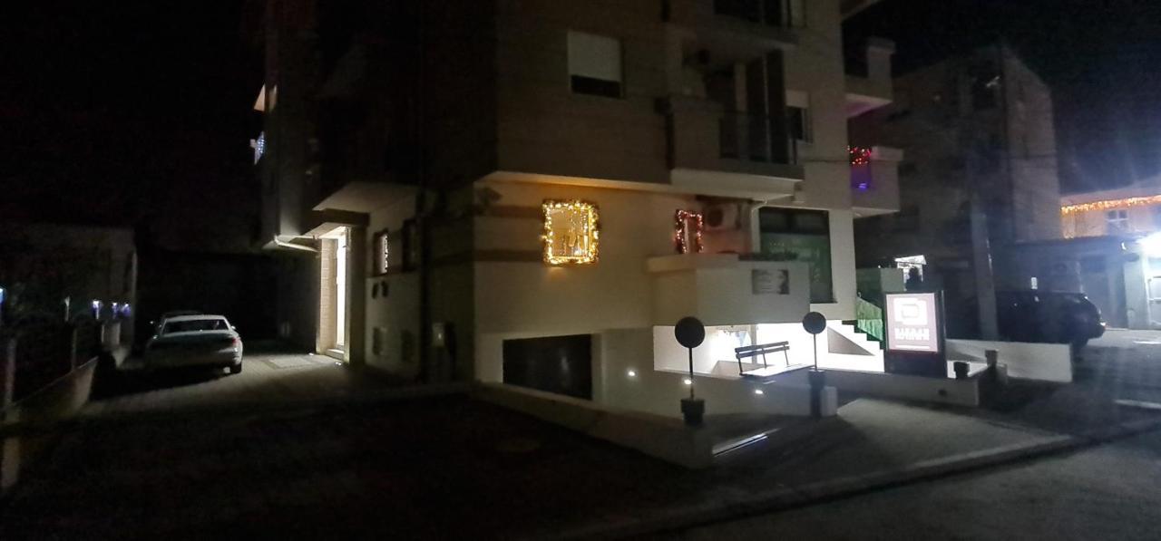 Design Apartment Platinium Spa Lux 5 Star "Havana" Completely Private Wellness & Spa Free Included Sauna & Jacuzzi & Salt Wall & Fire Place & 3D Ceilings & Business Wifi & Netflix & Keyless Code Entry & Full Smart App & Secure 2 Parking Place Ćuprija Exteriér fotografie