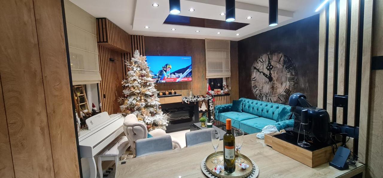 Design Apartment Platinium Spa Lux 5 Star "Havana" Completely Private Wellness & Spa Free Included Sauna & Jacuzzi & Salt Wall & Fire Place & 3D Ceilings & Business Wifi & Netflix & Keyless Code Entry & Full Smart App & Secure 2 Parking Place Ćuprija Exteriér fotografie